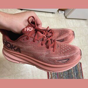 Size 10M Hoka Cliftons